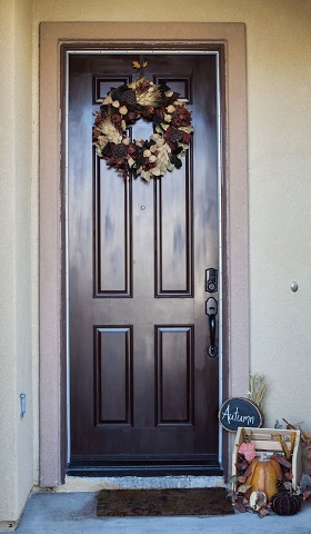 Door Controlled by Smart Lock